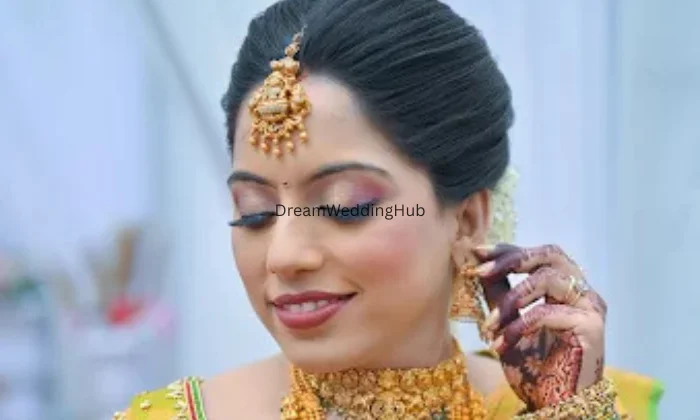 Beyondd Beauty Salon